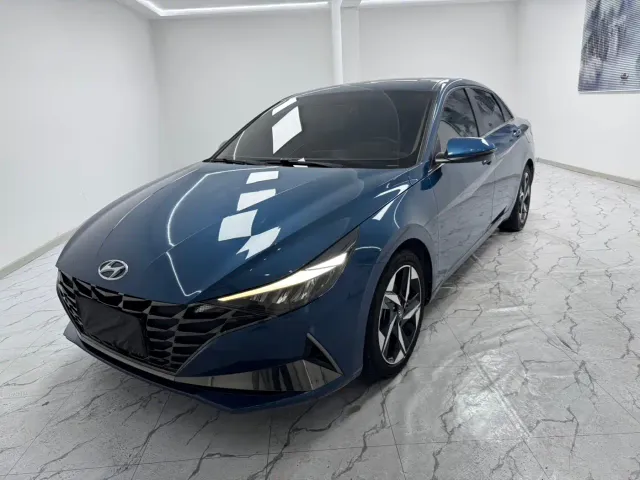 Hyundai Elantra — Фото автомобиля 7