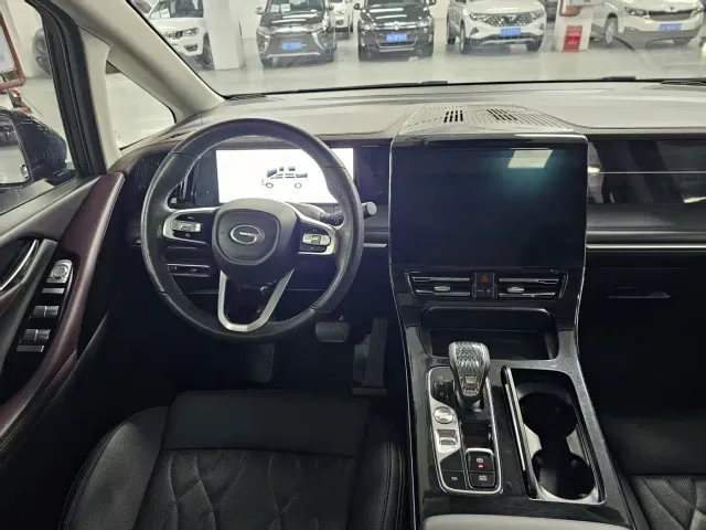 GAC Trumpchi M8 — Фото автомобиля 5