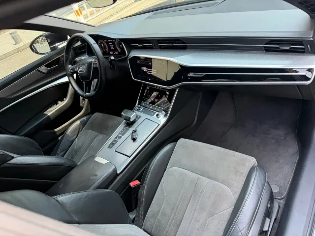 Audi A6L — Фото автомобиля 10