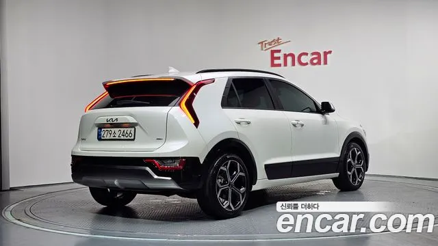 Kia Niro The All New Niro Signature — Фото автомобиля 2