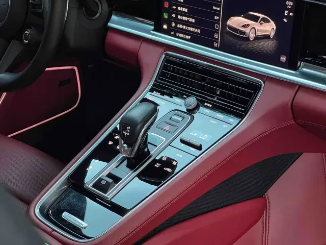 Porsche Panamera — Фото автомобиля 17