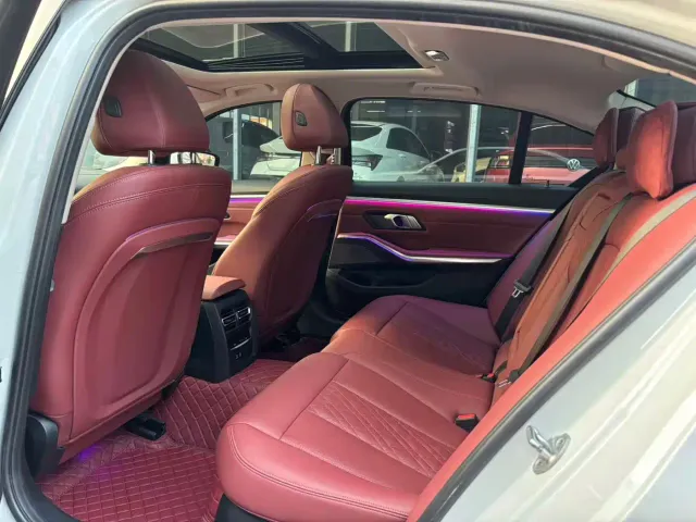 BMW 3 Series — Фото автомобиля 6
