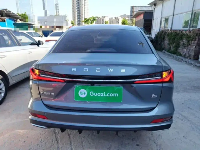 Roewe i5 — Фото автомобиля 5