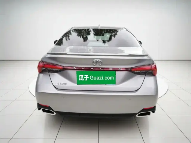 Toyota Avalon — Фото автомобиля 5