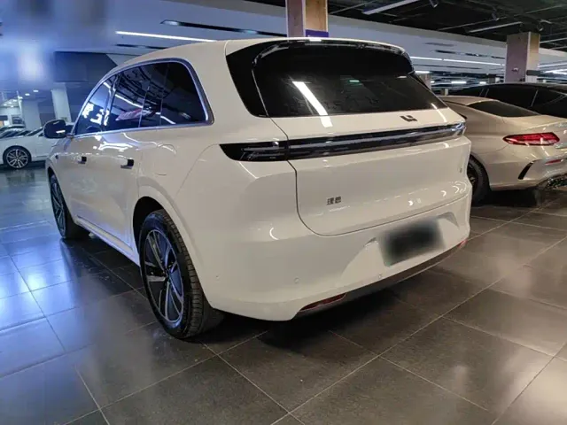 Li Auto Li Auto L6 2024 Pro — Фото автомобиля 4