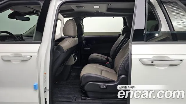 Kia Carnival 4th Gen — Фото автомобиля 18