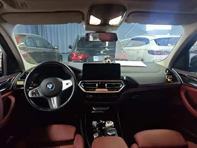BMW BMW X3 2022 Facelift xDrive25i M Sport Package — Фото автомобиля 9