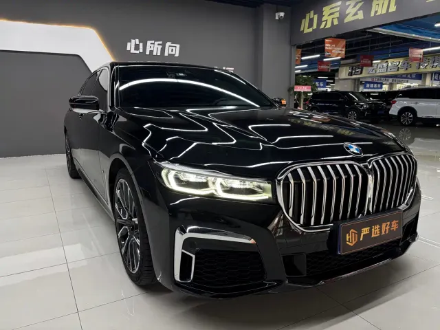 BMW 7 Series — Фото автомобиля 2