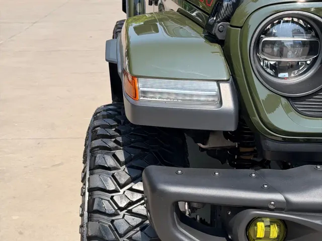 Jeep Wrangler — Фото автомобиля 26