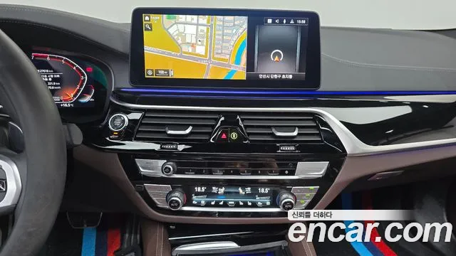 BMW 5 Series G30 — Фото автомобиля 18