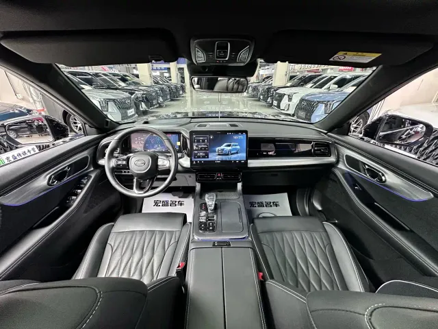 GAC Trumpchi GS8 — Фото автомобиля 23