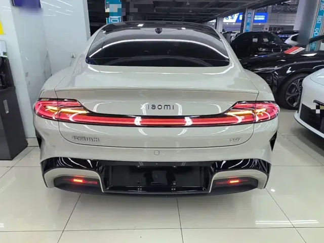 Xiaomi SU7 — Фото автомобиля 5