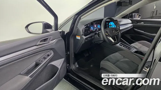 Volkswagen Golf Golf 8 поколение 2.0 TDI Premium — Фото автомобиля 9