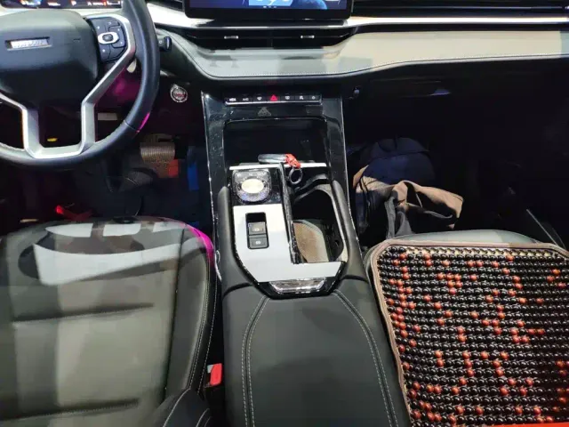 Haval H6 — Фото автомобиля 12