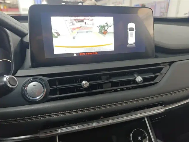Chery Tiggo 8 — Фото автомобиля 12