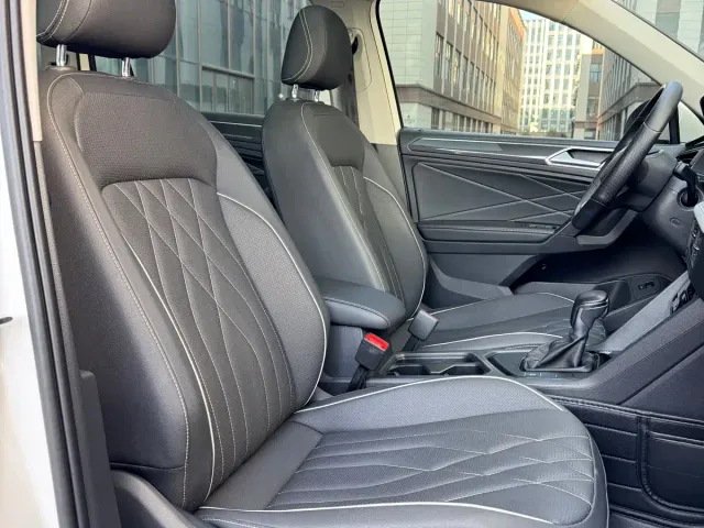 Volkswagen Tiguan L — Фото автомобиля 15