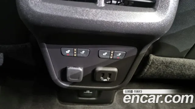 ChevroletGMDaewoo Equinox Новый Next Equinox 2WD Premier — Фото автомобиля 2