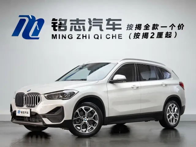 Фотография автомобиля — BMW X1