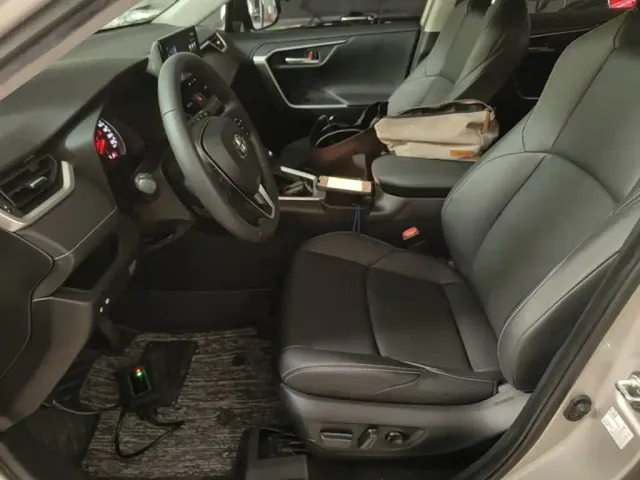 Toyota Wildlander — Фото автомобиля 14