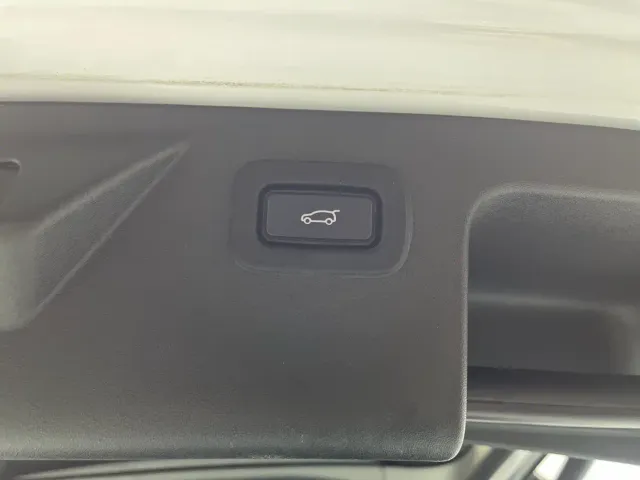 Land Rover Discovery Sport — Фото автомобиля 25