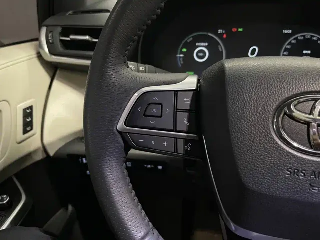 Toyota Granvia — Фото автомобиля 21