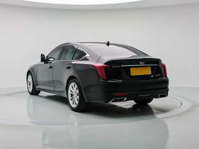 Cadillac CT5 — Фото автомобиля 4