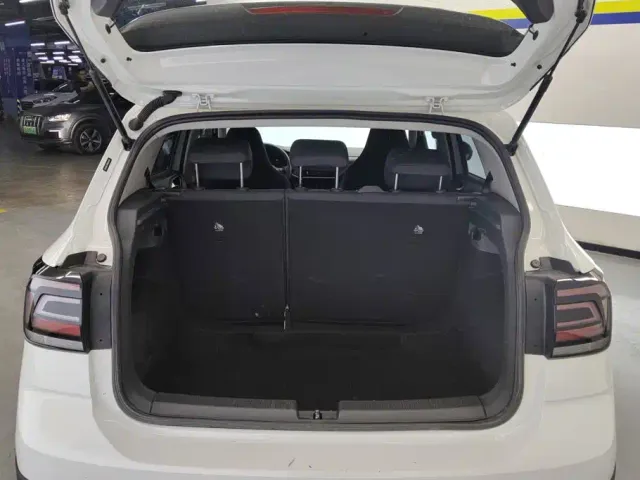 Volkswagen T-Cross — Фото автомобиля 4