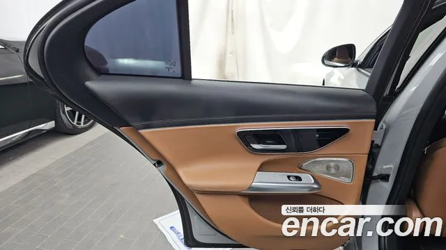 Mercedes-Benz E-Class W214 — Фото автомобиля 14