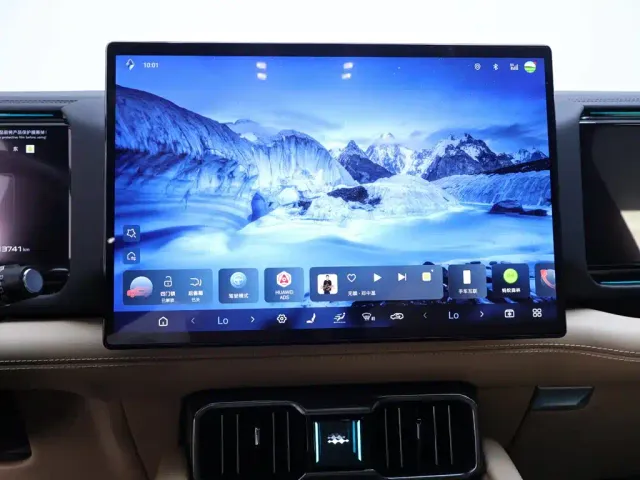 BYD FangChengBao Leopard 8 — Фото автомобиля 10