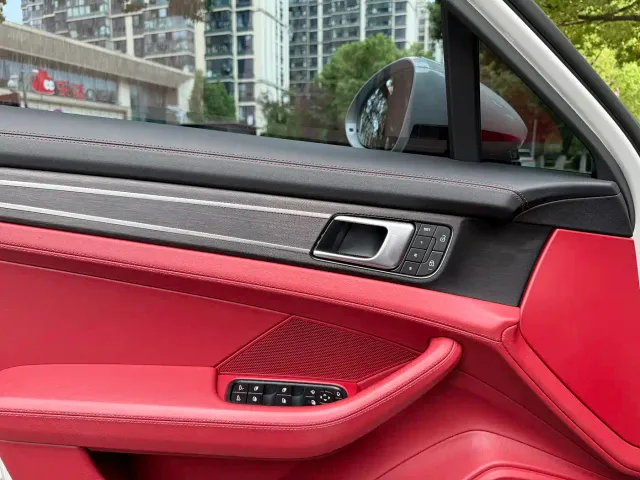 Porsche Panamera 2023 Panamera Executive Long Wheelbase Platinum Edition 2.9T — Фото автомобиля 7