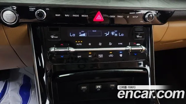 Kia Canival Carnival 4 поколение Бензин 9 мест Noblesse — Фото автомобиля 18