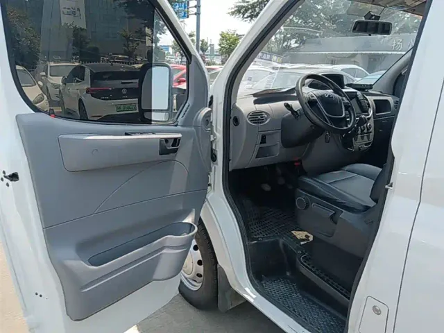 Maxus Xintu V80 — Фото автомобиля 15