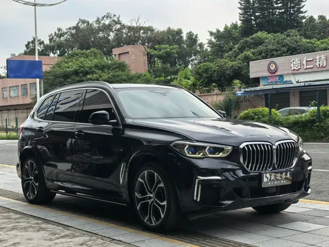 BMW X5 — Фото автомобиля 3