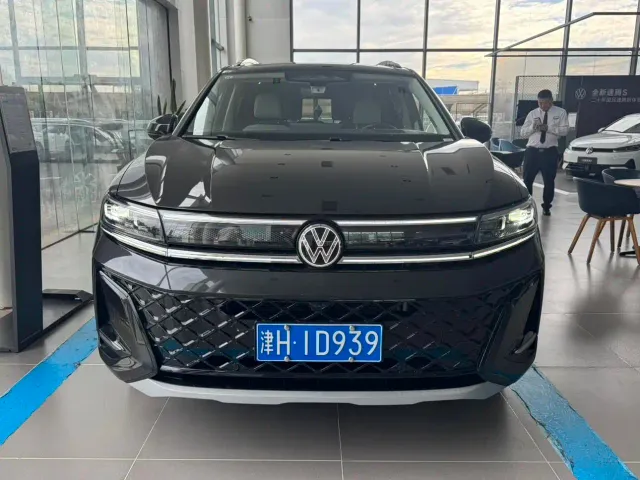 Volkswagen Talagon — Фото автомобиля 2