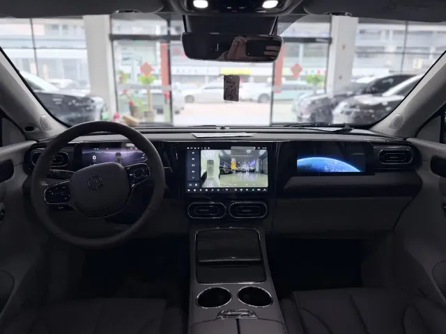Leapmotor C11 — Фото автомобиля 9