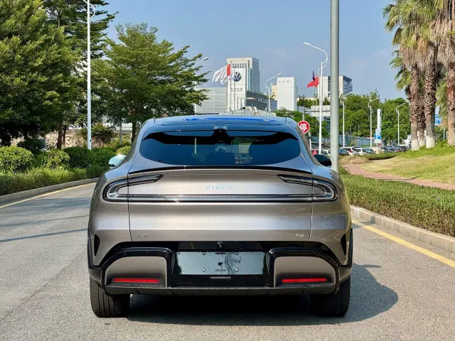 Xiaomi Auto Xiaomi YU7 2025 Extended Range RWD Edition — Фото автомобиля 8