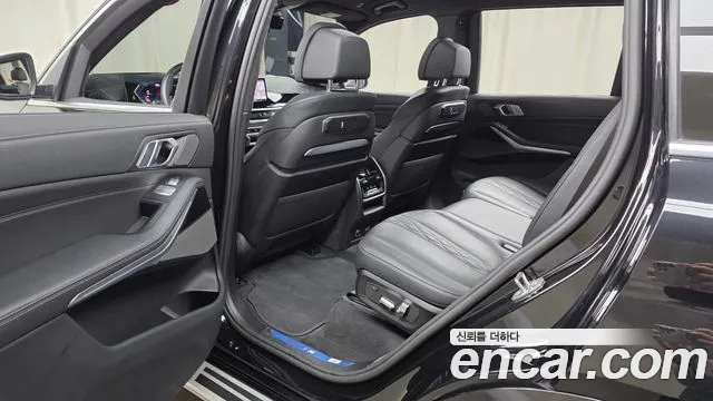 BMW X7 G07 — Фото автомобиля 12