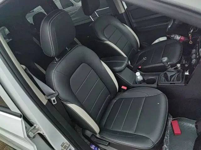 Wuling Hongguang Plus — Фото автомобиля 24