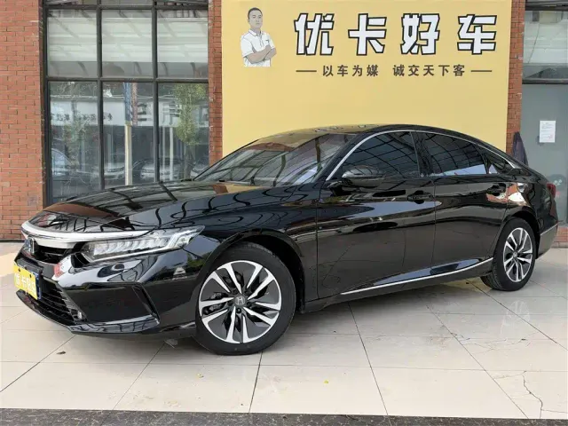 Фотография автомобиля — Honda Inspire