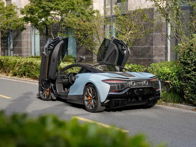 McLaren Artura — Фото автомобиля 8