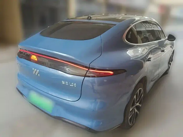 IM Motors LS6 — Фото автомобиля 9