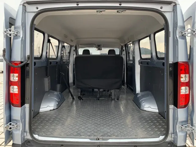 Wuling Yangguang — Фото автомобиля 9