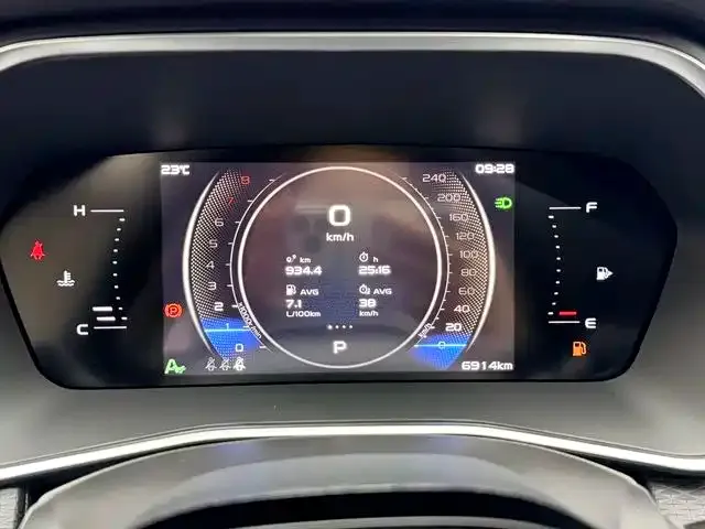 Geely Xingrui — Фото автомобиля 11