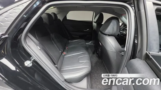 Hyundai AVANTE Новый Avante (CN7) — Фото автомобиля 7
