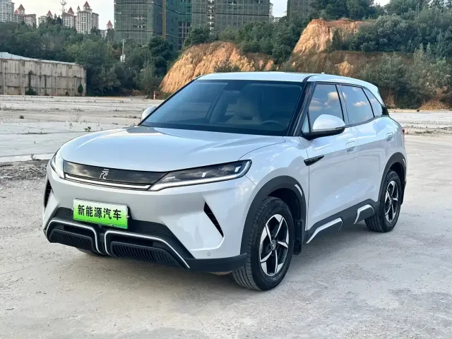 Фотография автомобиля — BYD Yuan UP