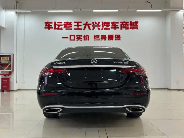 Mercedes-Benz E-Class — Фото автомобиля 14