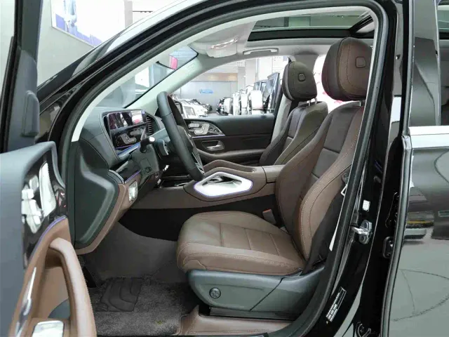 Mercedes-Benz GLE-Class — Фото автомобиля 11