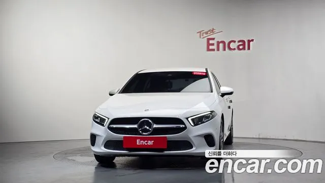 Mercedes-Benz A-Class — Фото автомобиля 3
