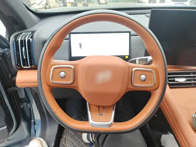 Jetour X70L — Фото автомобиля 10