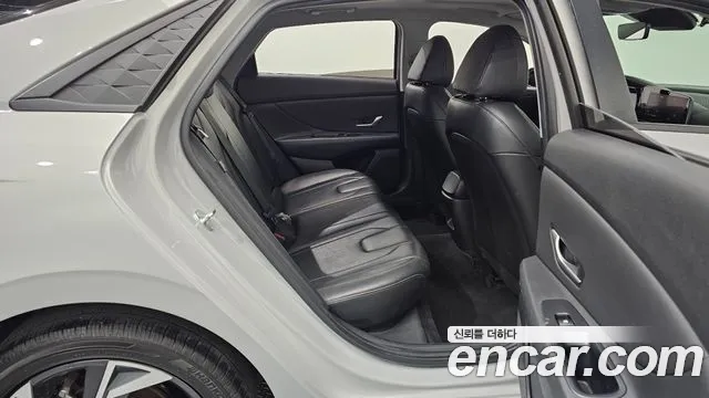Hyundai AVANTE Новый Avante (CN7) 1.6 LPi (Для проката) — Фото автомобиля 11